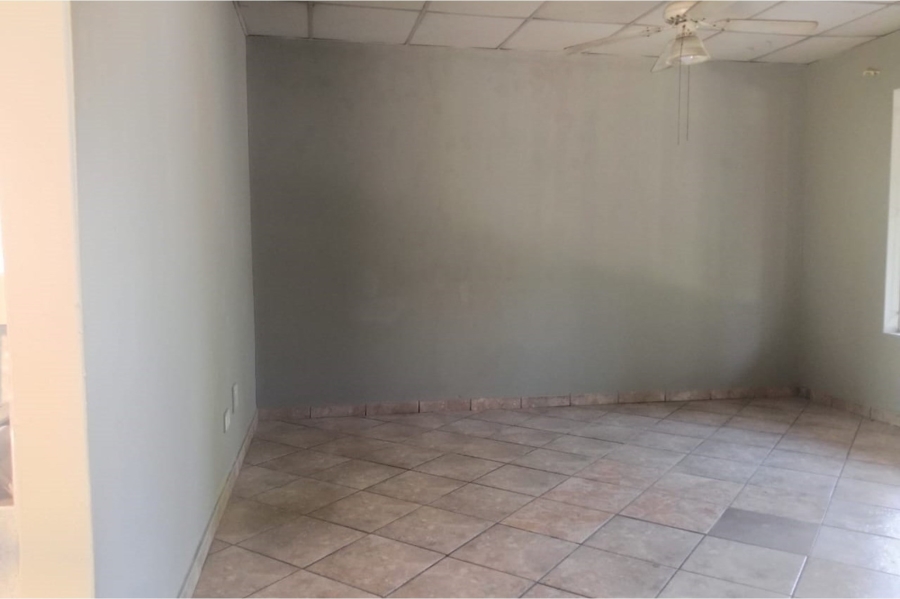 To Let 2 Bedroom Property for Rent in Oos Einde North West